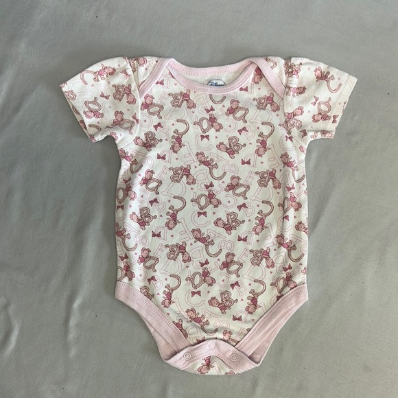 Disney - Winnie the Pooh - 2-piece Piglet Baby Pink and White Outfit - Picture 3 of 7